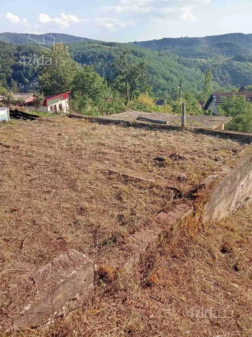 Građevinsko zemljište | 4zida