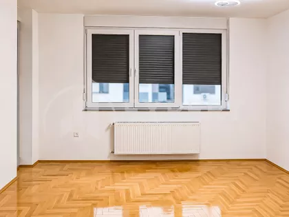 Cara Dušana | 4zida.rs