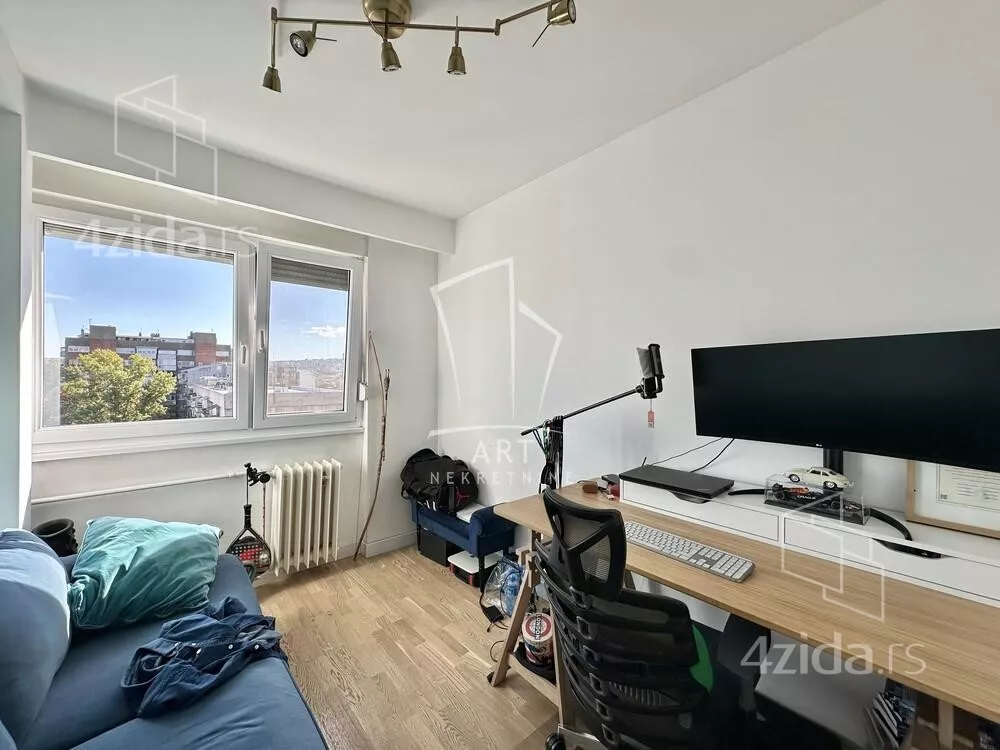 Petosoban stan | 4zida