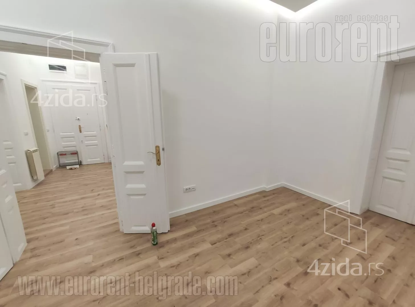 Četvoroiposoban stan | 4zida