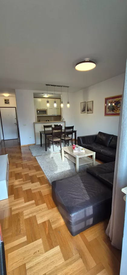 Braće Kovač 28 | 4zida.rs