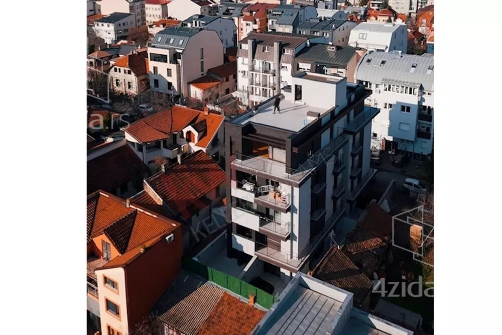Petosoban stan | 4zida