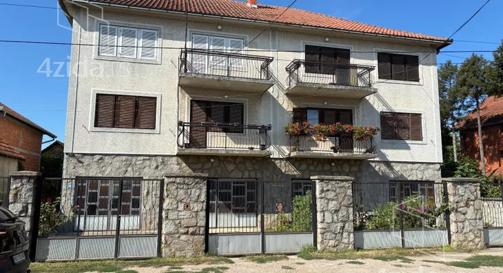 3-etažna kuća | 4zida