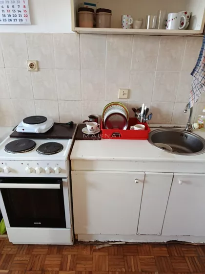 Ustanička | 4zida.rs