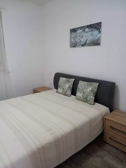 Mali Radanovac | 4zida.rs