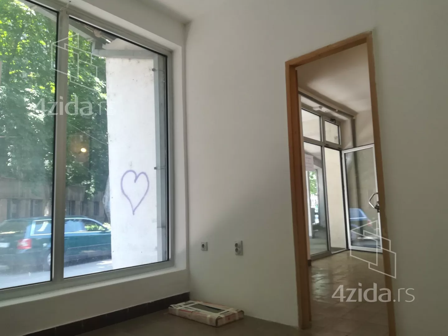 Lokal | 4zida