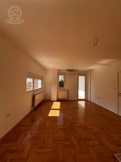 Čair | 4zida.rs