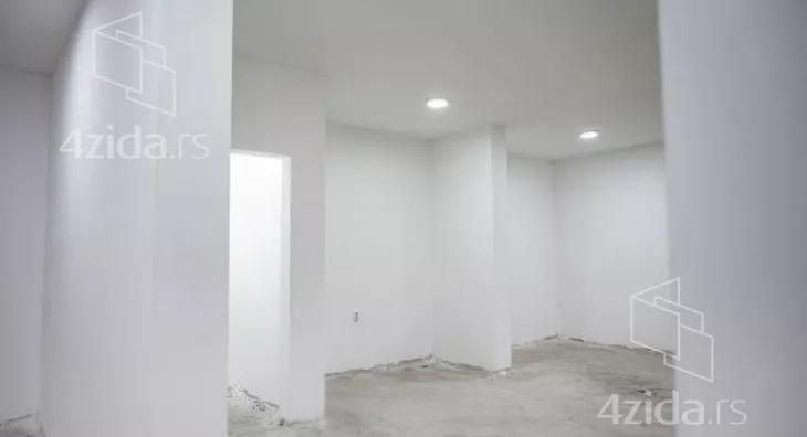 Poslovni prostor | 4zida