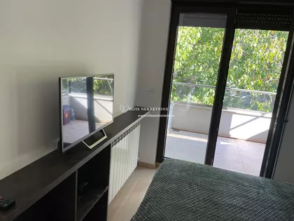 Žikice Jovanovića | 4zida.rs