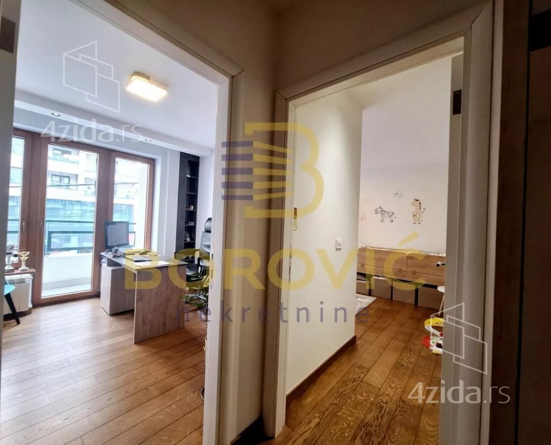 Četvorosoban stan | 4zida