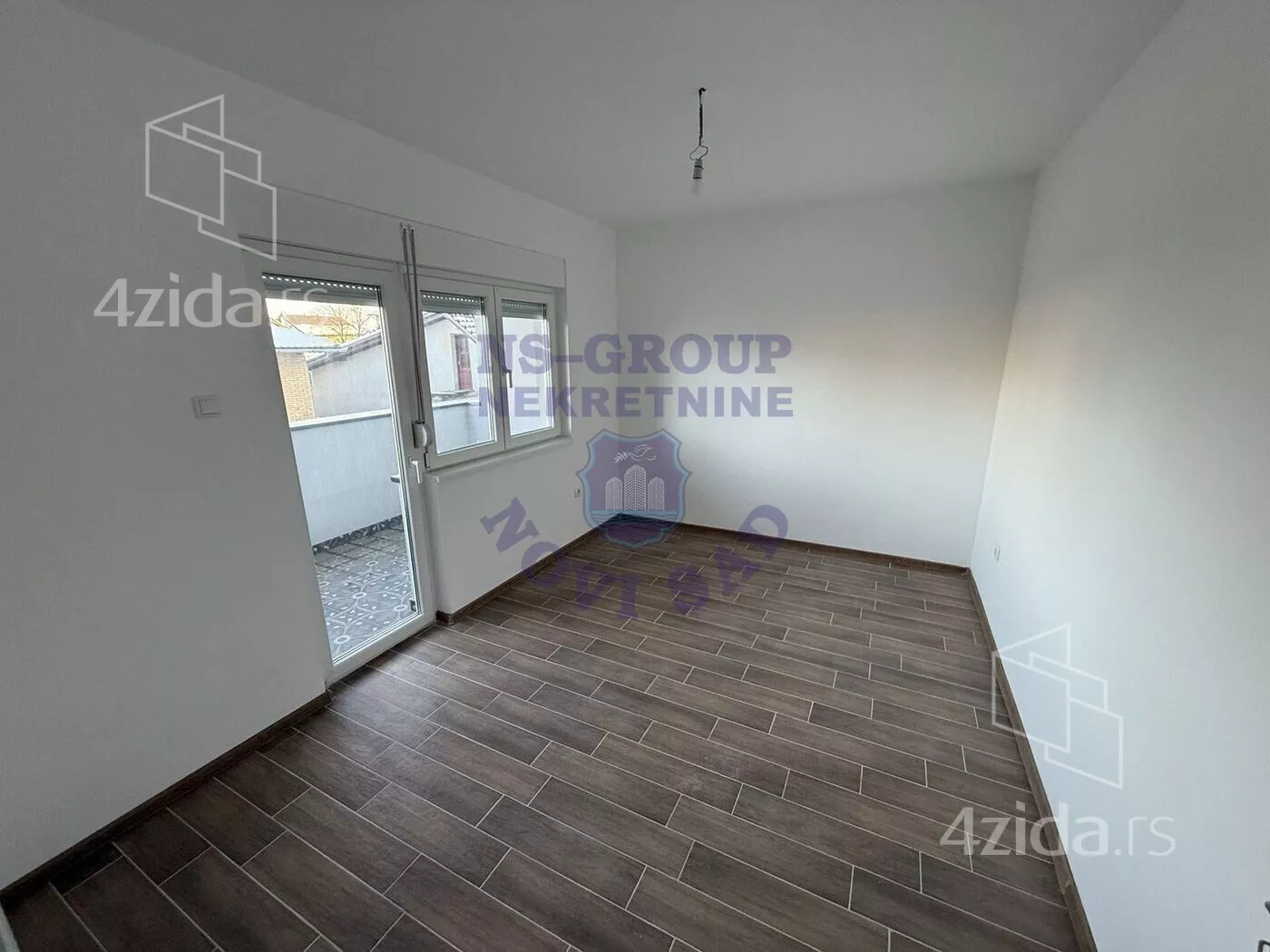 Četvoroiposoban stan | 4zida