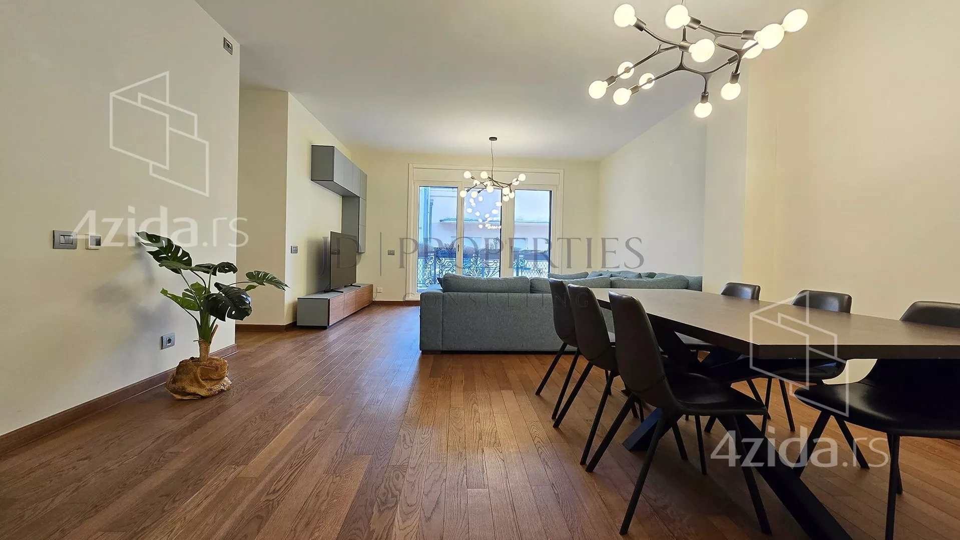 Trosoban stan | 4zida