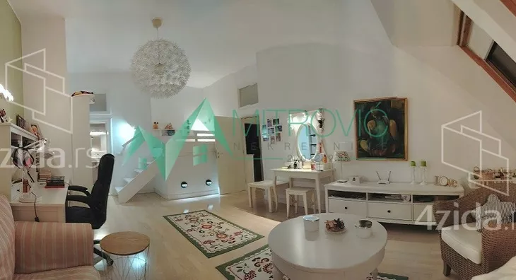 Petosoban stan | 4zida