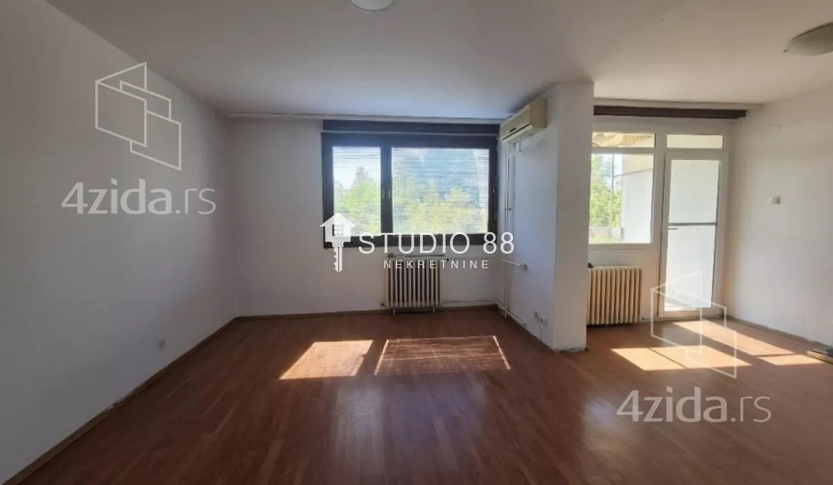 Продается двухкомнатная квартира, 4. Juli, 61.000€, 55m² — фото