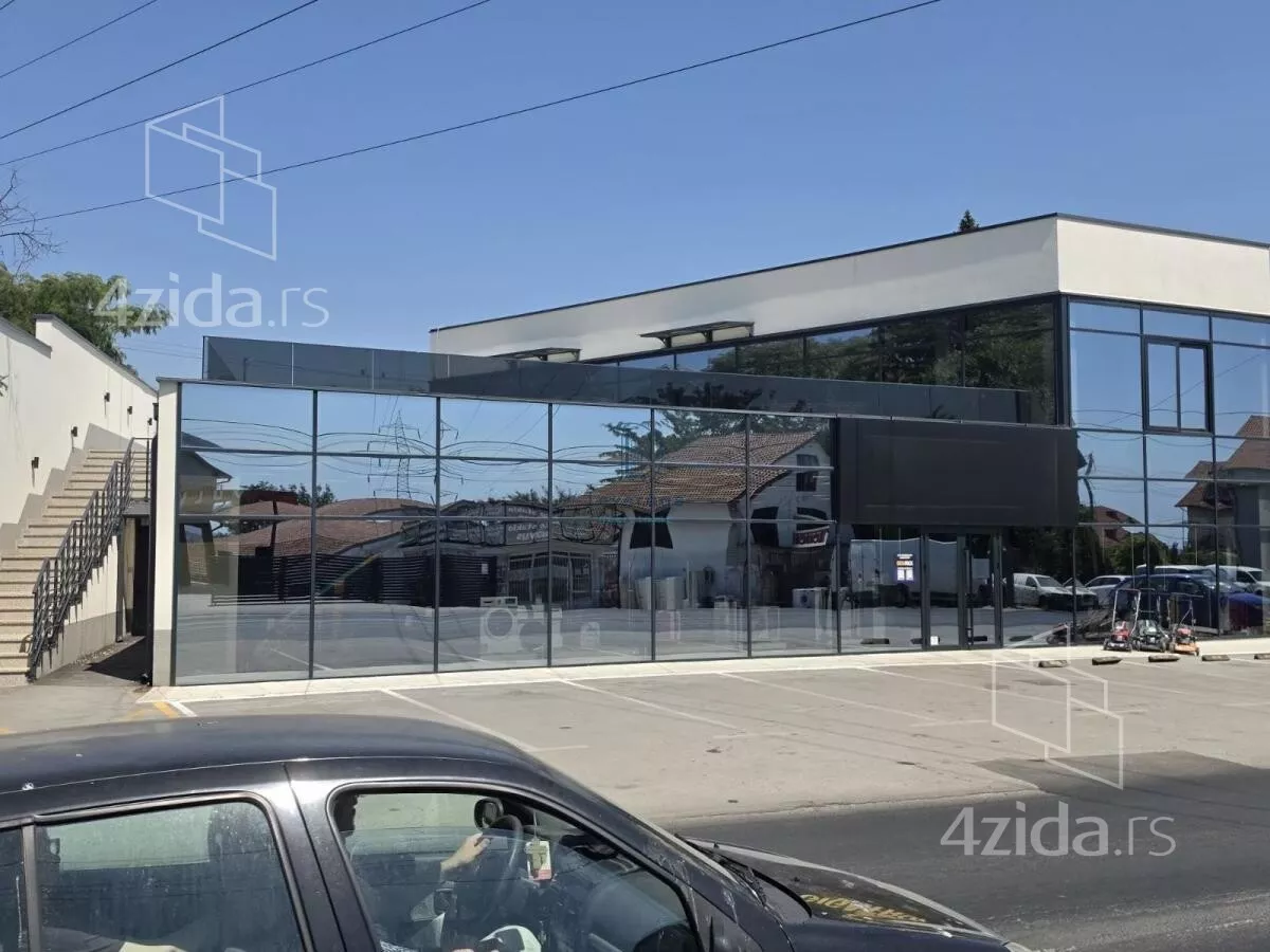 Lokal | 4zida