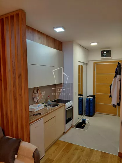 Venizelosova | 4zida.rs