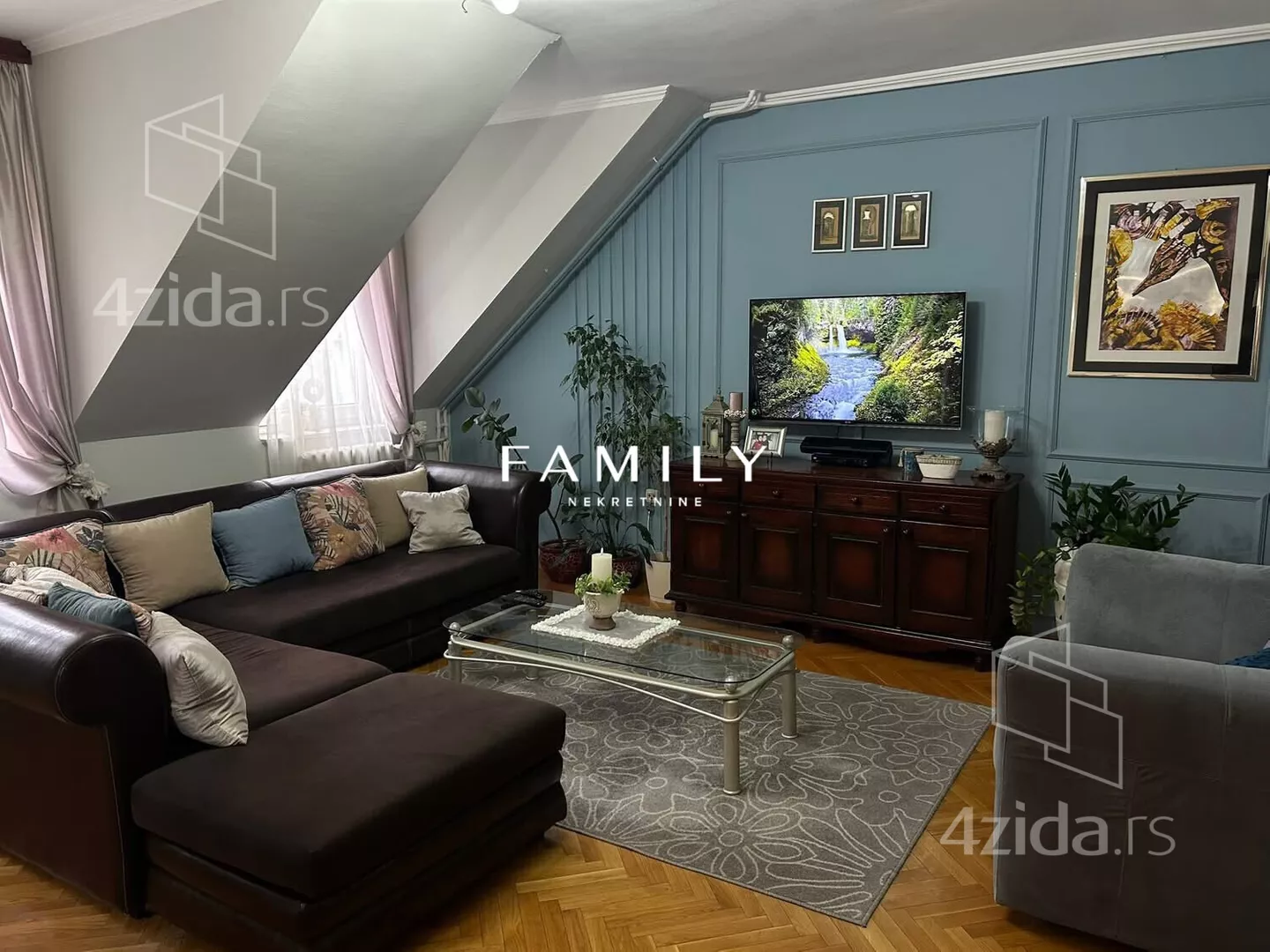 Troiposoban stan | 4zida