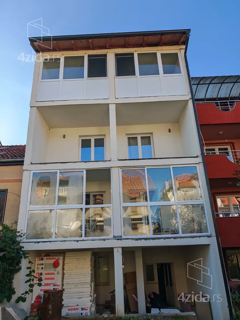 3-etažna kuća | 4zida