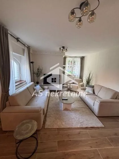 Slavujev Venac | 4zida.rs