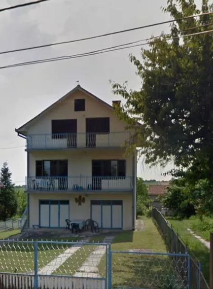 Svetosavska | 4zida.rs