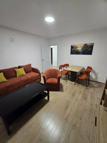 Velikotrnavska | 4zida.rs