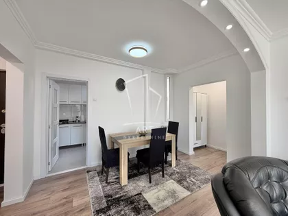 Petrarkina | 4zida.rs