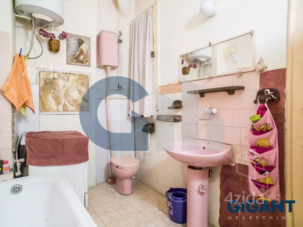 Troiposoban stan | 4zida