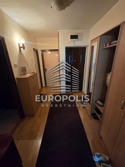 Zemun Polje | 4zida.rs