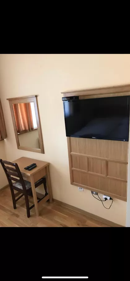 Bela Zemlja | 4zida.rs