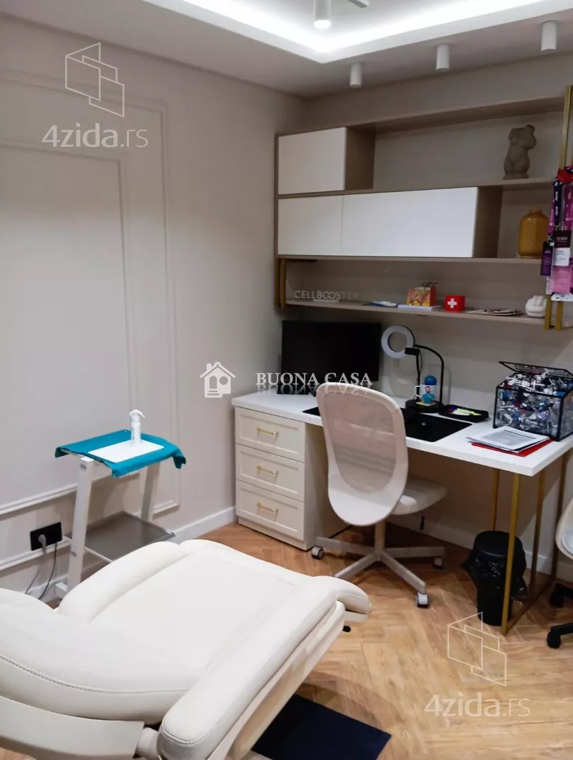 Petosoban stan | 4zida