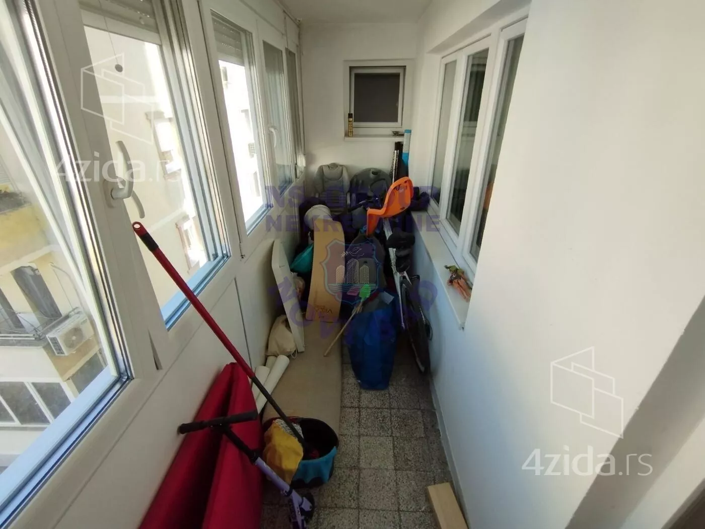 Troiposoban stan | 4zida