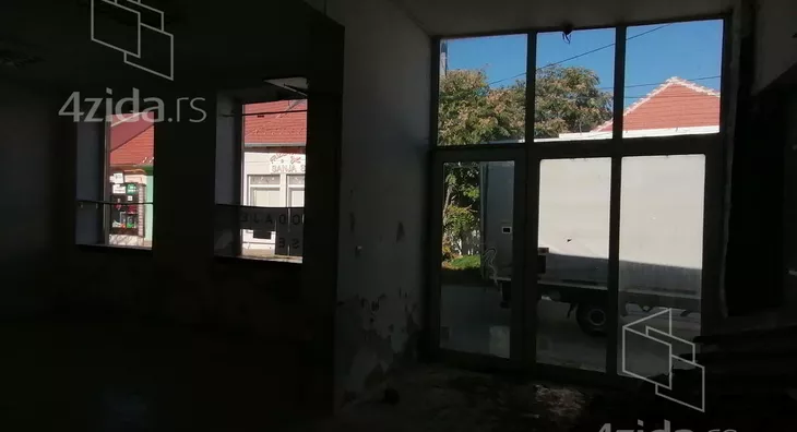 Lokal | 4zida