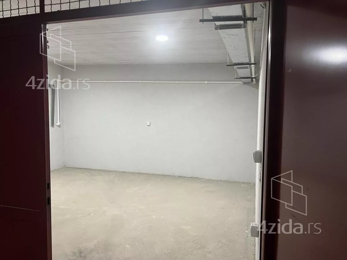 Garaža/Parking | 4zida