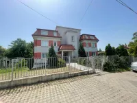 Poslovna zgrada | 4zida