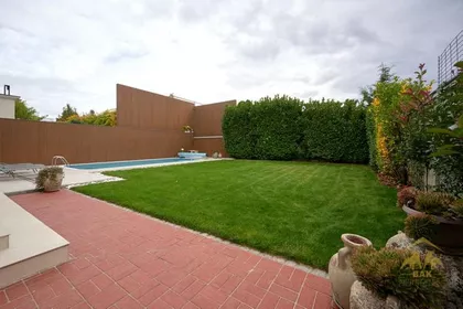 Adamovićevo Naselje | 4zida.rs