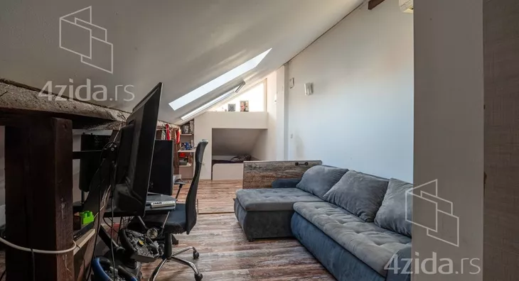 Petosoban stan | 4zida