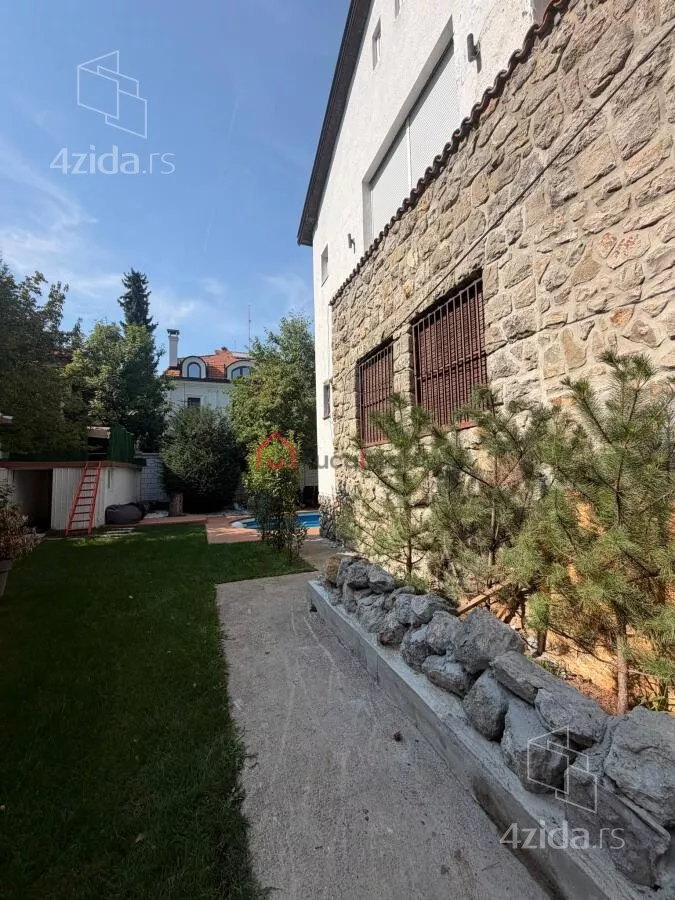 Kuća | 4zida