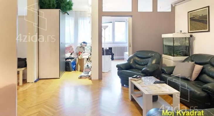 Četvoroiposoban stan | 4zida