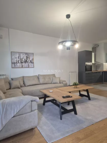 Tadije Sondermajera | 4zida.rs