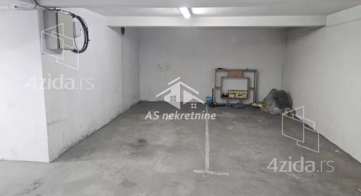 Četvoroiposoban stan | 4zida