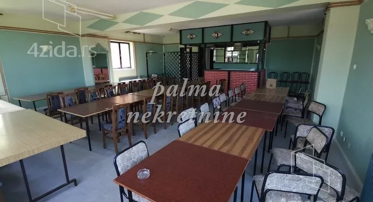 Poslovna zgrada | 4zida