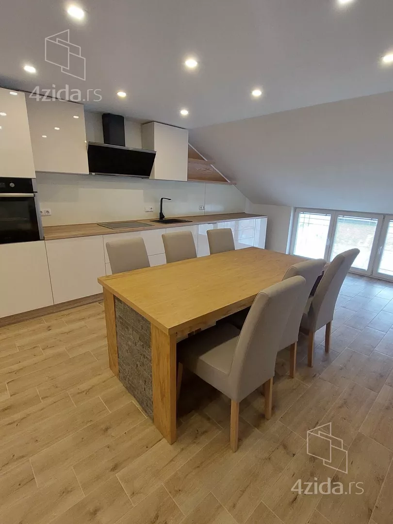 3-etažna kuća | 4zida