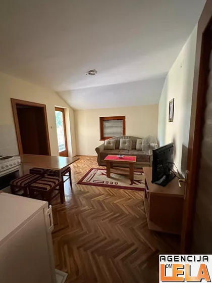 Kraljevačka | 4zida.rs