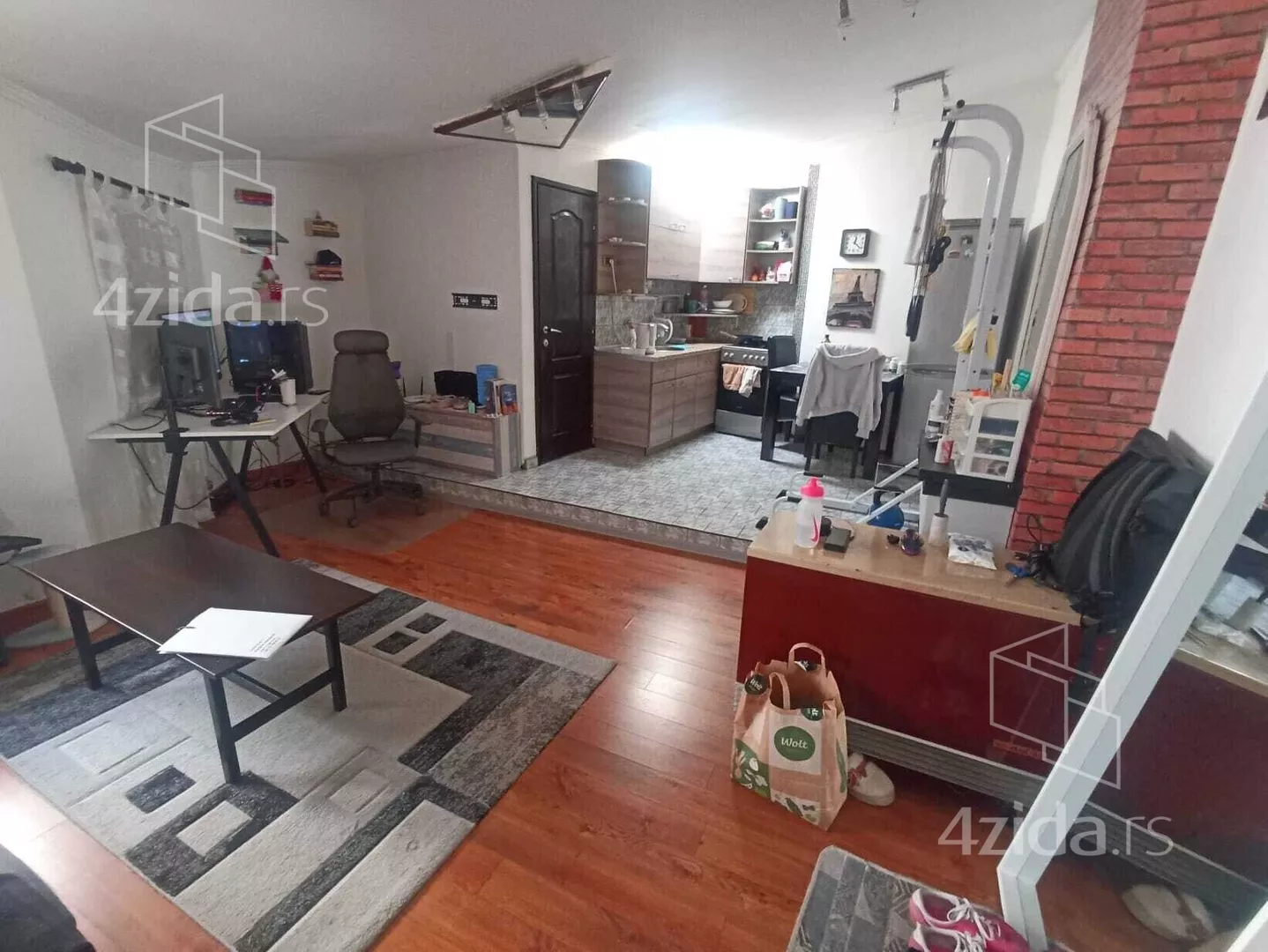 Jednoiposoban stan | 4zida