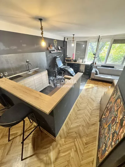 Snežane Hrepevnik | 4zida.rs