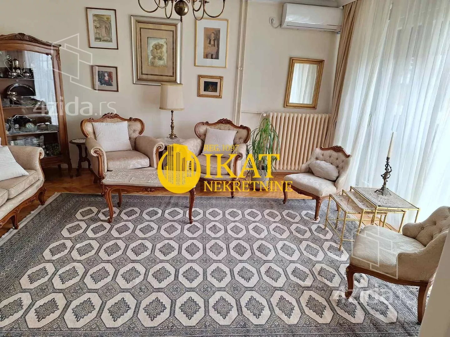 Petosoban stan | 4zida