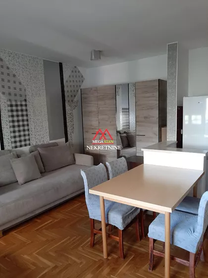 Hadži Ruvimova | 4zida.rs