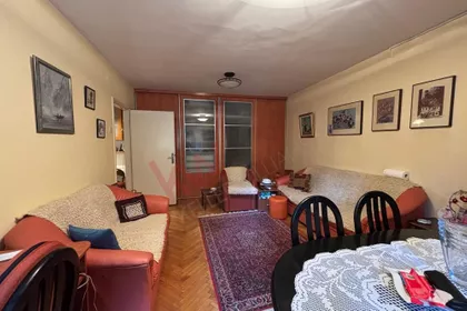 Pariske komune | 4zida.rs
