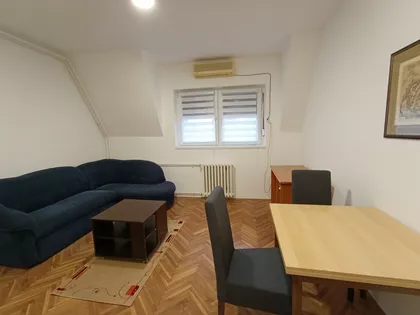 Vojvode Knićanina | 4zida.rs