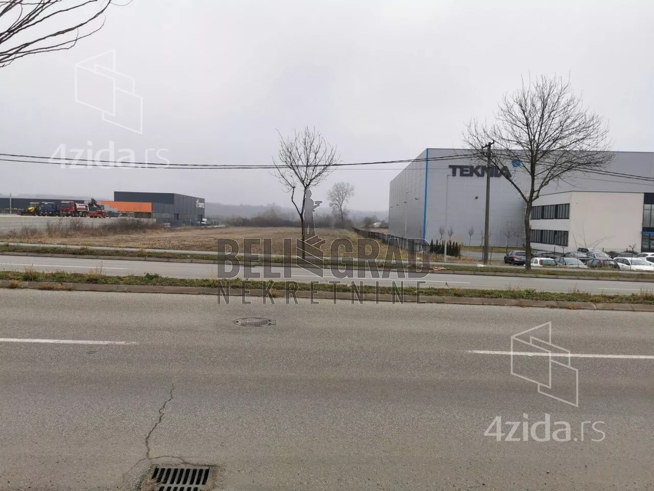 Plac | 4zida
